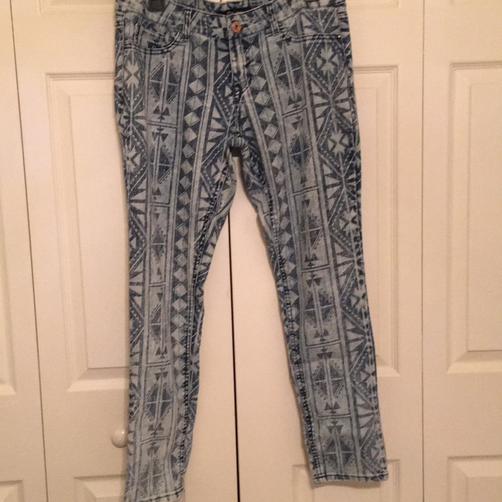 Geometric skinny jeans